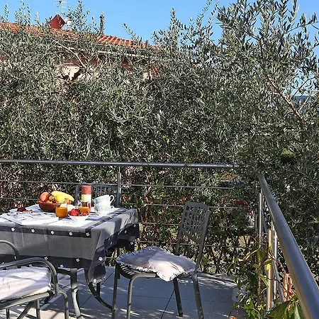 Lejlighedshotel Il Melograno Manerba del Garda