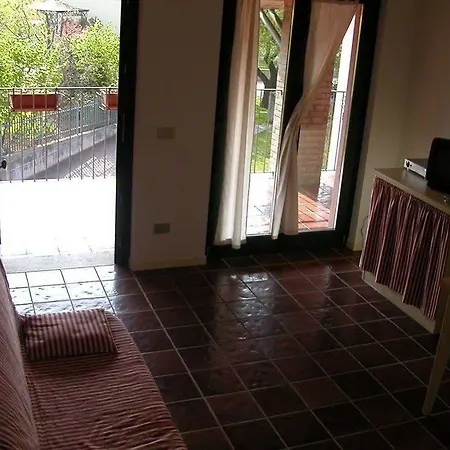 Aparthotel La Romantica Pool And Garden House 4*