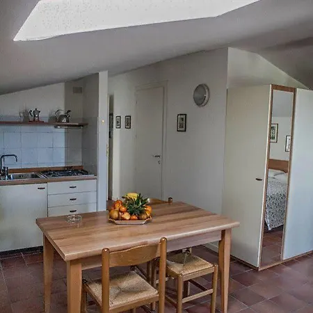 Aparthotel La Romantica Pool And Garden House