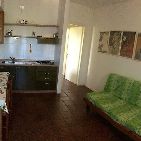 Aparthotel La Romantica Pool And Garden House