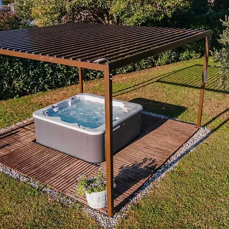 Il Melograno Aparthotel *